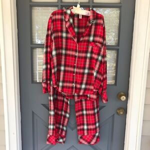 Victoria’s Secret Red Plaid Flannel Pajamas Set Top Bottom Size XL